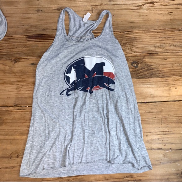 Bundle of 4 Small Athletic Tank Tops - Picture 6 of 9